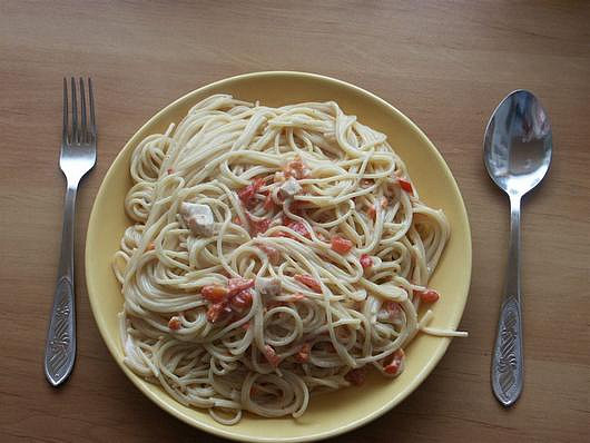 Špagety s červenou paprikou