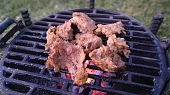 Seitan, tužší verze (rostlinné maso z pšeničné bílkoviny)