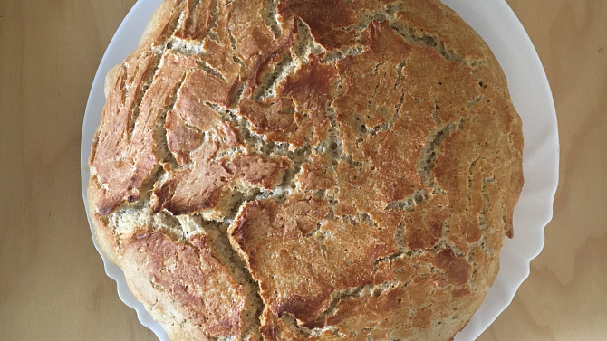 Domácí hrnkový pšenično-žitný chléb, Chléb