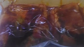 Koleno sous vide z udírny, Žebírka ve vákuu