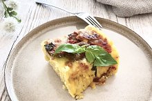 Polenta s rajčaty a mozzarelou