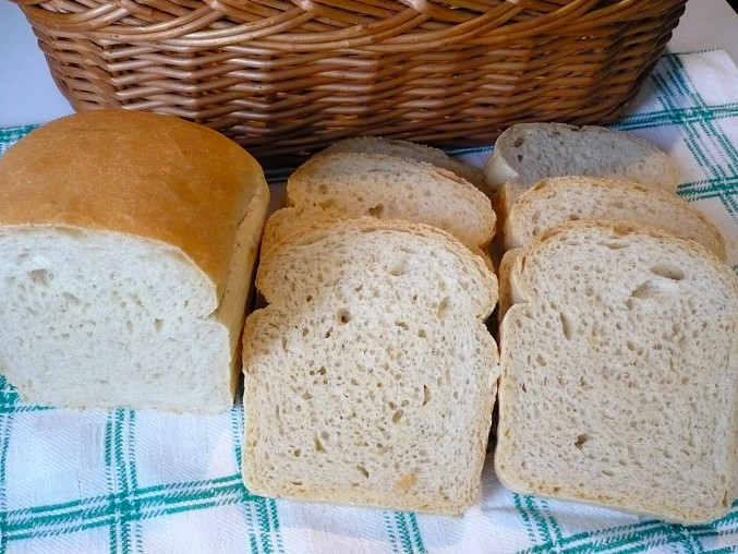 Máslový toustový chleba