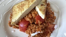 Rajčatový bulgur s tofu