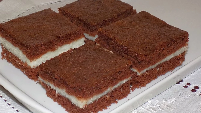 Kokosové kostky s krupičkou