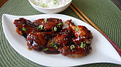 Korejská pálivá křidélka (Hot Wings)