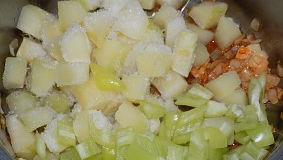 Paella s tykví a kuřecími stehýnky