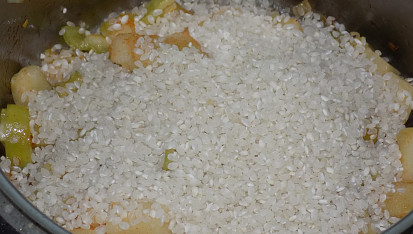 Paella s tykví a kuřecími stehýnky