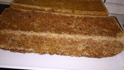 Mrkvový biskupský chlebíček s ořechy a rozinkami