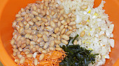 Sójový salát s těstovinami a vejci