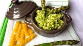 Pesto ze zeleného chřestu