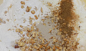 Pšenično-žitný chléb s vlašskými ořechy