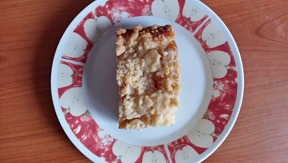 Jogurtová buchta s ovocem