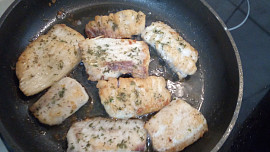 Kapr na tymiánu v sýrovém těstíčku