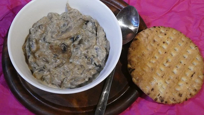 Báječná houbová omáčka, Houbová omáčka