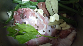 Bílá polévka z králíka