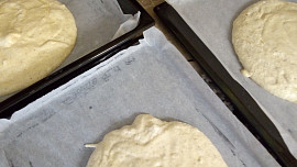 Ořechové štafetky s kávovým krémem