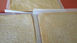 Ořechové štafetky s kávovým krémem