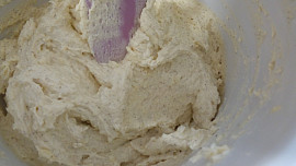 Ořechové štafetky s kávovým krémem