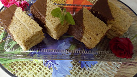 Ořechové štafetky s kávovým krémem