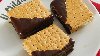 Štafetky kokosové nebo ořechové