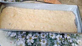 Banáno-mrkvový biskupský chlebíček