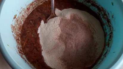 Cuketový fofr perník s ovocem