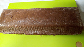 Chlebíček s červenou řepou