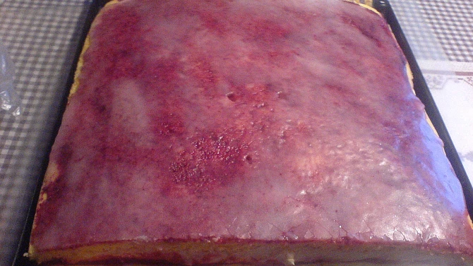 Jahodové řezy s citronovou polevou, Jahodové řezy