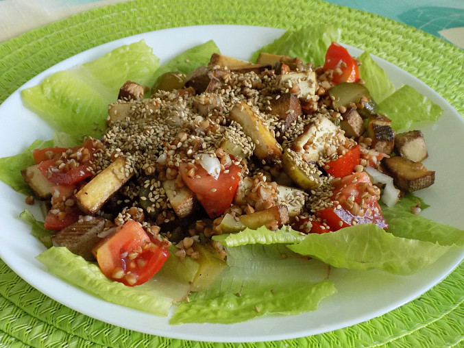Tofu salát s pohankou