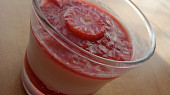 Panna cotta s jahodami