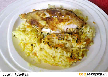 Šťavnatá kuřecí  prsa, pečená v rýži