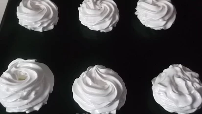 Pavlova, křehké mini dortíky s dokonalou chutí