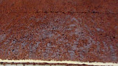 Kakaové řezy s mandlovým krémem