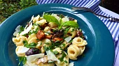 Tortellini plněné sýrem s lesními houbami a bylinkami