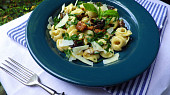 Tortellini plněné sýrem s lesními houbami a bylinkami