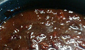 Karamelizovaná cibulka se švestkami, zredukované množstvo