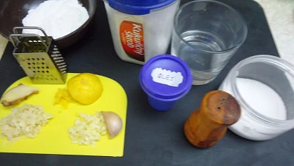 Křupavé kuřecí nudličky v citronové omáčce