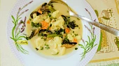 Květákovo-sýrová polévka s houbami