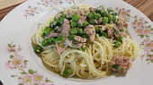 Špagety s tuňákem, hráškem a ricottou
