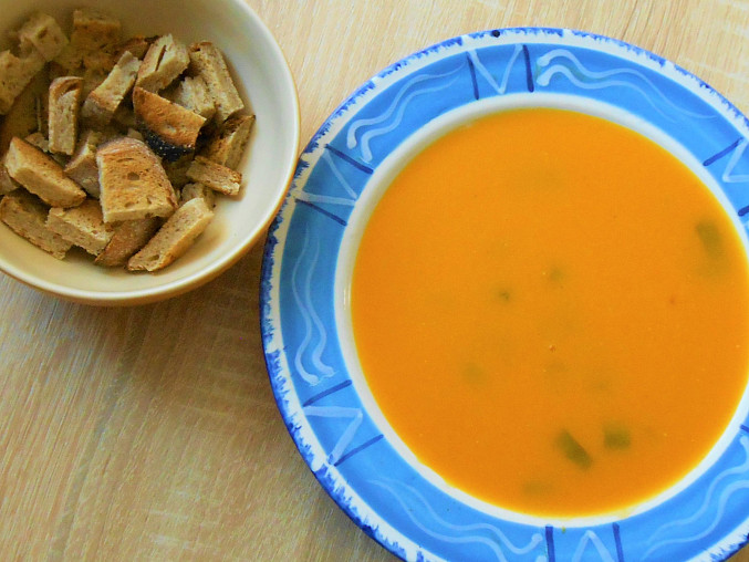 Polévka hokkaido  (Dělená strava podle LK - Kytky + zelenina), polévka hokaido voňavá