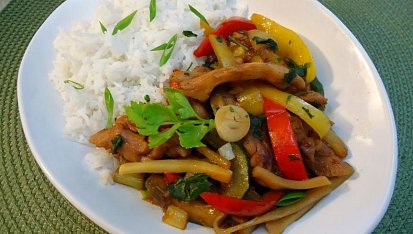 Chilli kuřecí na zázvoru