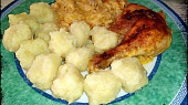 Chlupaté knedlíky (klouzáky) (Chlupaté knedlíky a k tomu kuře na zelí)