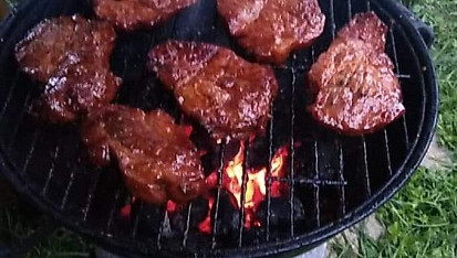 Krkovice na medu s česnekem a chilli