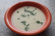 květáková polévka