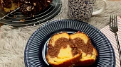Tvarohová mramorová bábovka s posypkou