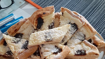 Kynuté povidlové frgály s drobenkou