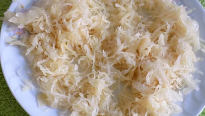 Červená čočka s uzeným tofu a kysaným zelím