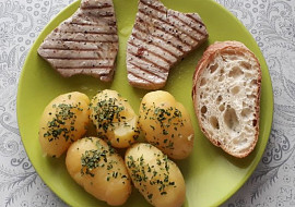 Steak z tuňáka