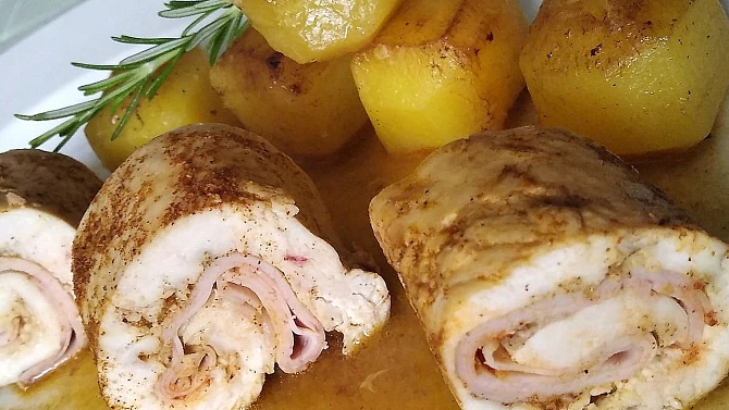 Kuřecí roládky a bramborový fondant, Kuřecí roládky a bramborový fondant
