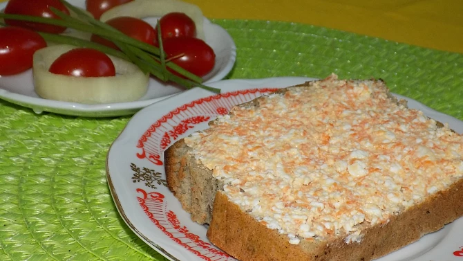 Tvarohová pomazánka s mrkví a Nivou